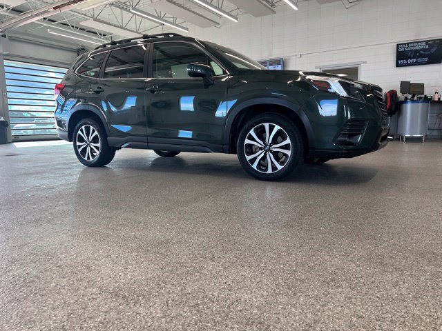 Used 2022 Subaru Forester Limited w/ Popular Package #2 AWD/4WD image 3