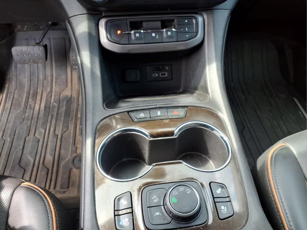 Used 2023 GMC Acadia AT4 w/ Technology Package AWD/4WD image 13