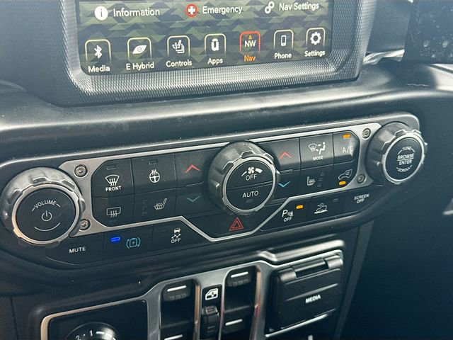 Used 2021 Jeep Wrangler Unlimited Rubicon 4xe AWD/4WD image 15
