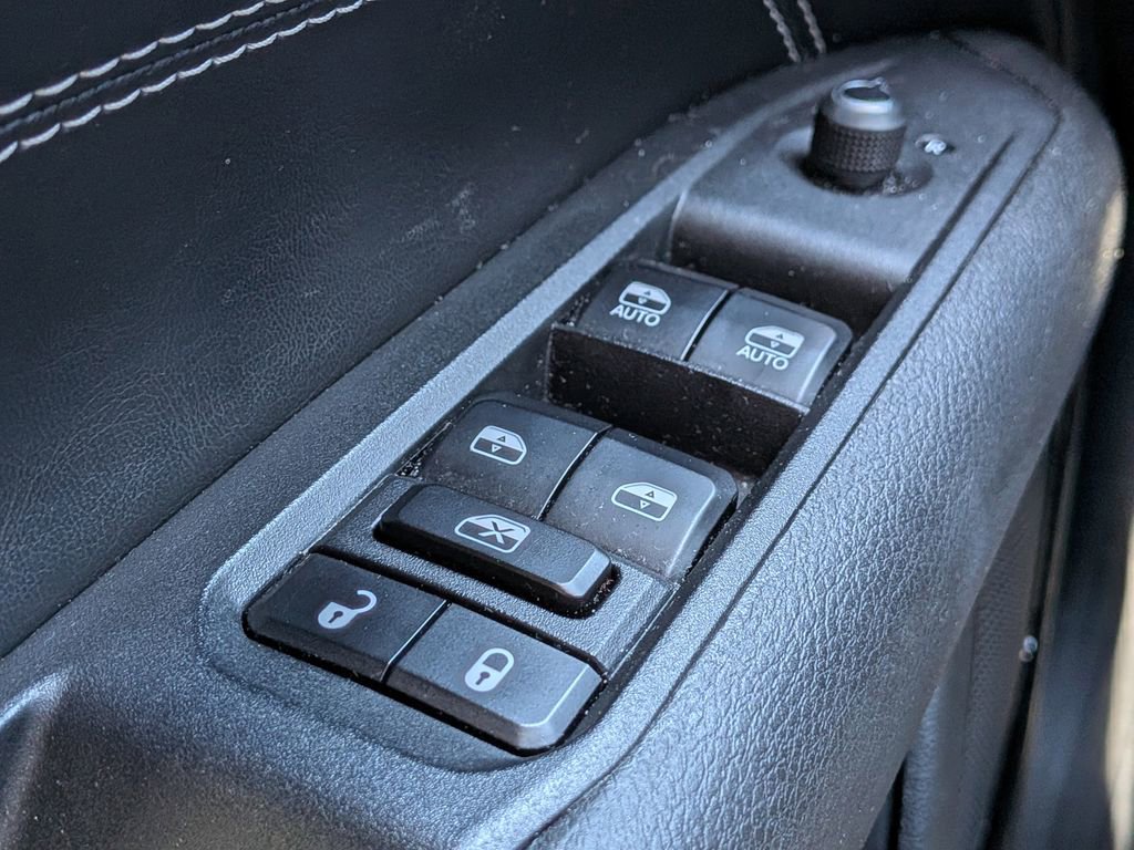 Used 2023 Jeep Compass Altitude image 22