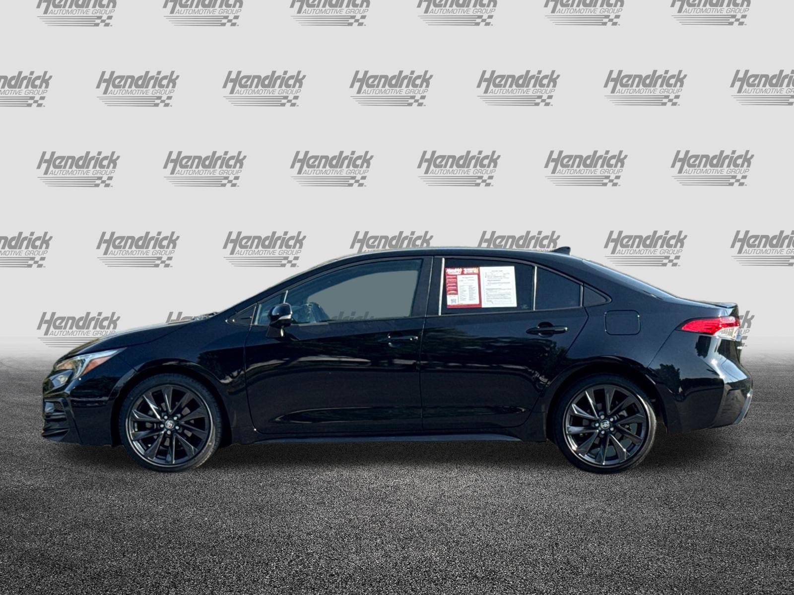Used 2023 Toyota Corolla SE w/ Carpet Mat Package (TMS) FWD image 8