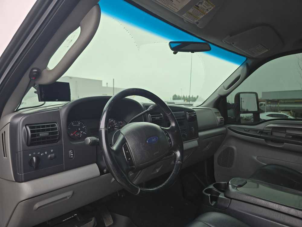 Used 2005 Ford F250 XL AWD/4WD image 9