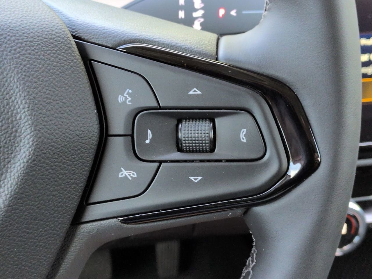 New 2027 Chevrolet Bolt LT image 13