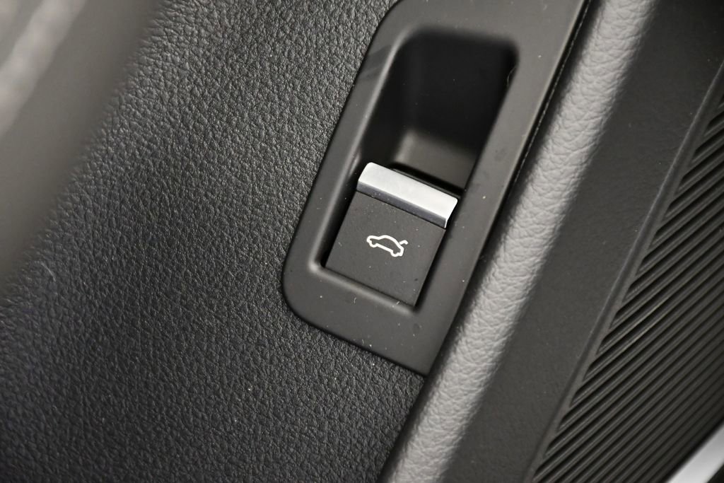 New 2026 Audi Q8 Premium Plus image 36