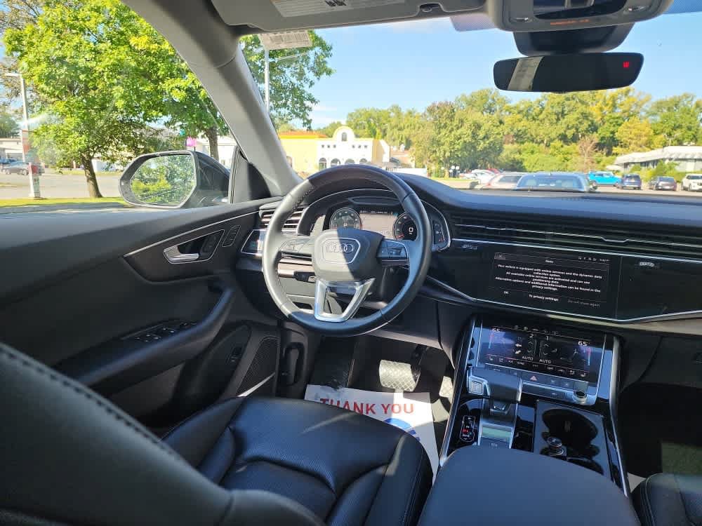 Used 2022 Audi Q8 Premium Plus AWD/4WD image 21