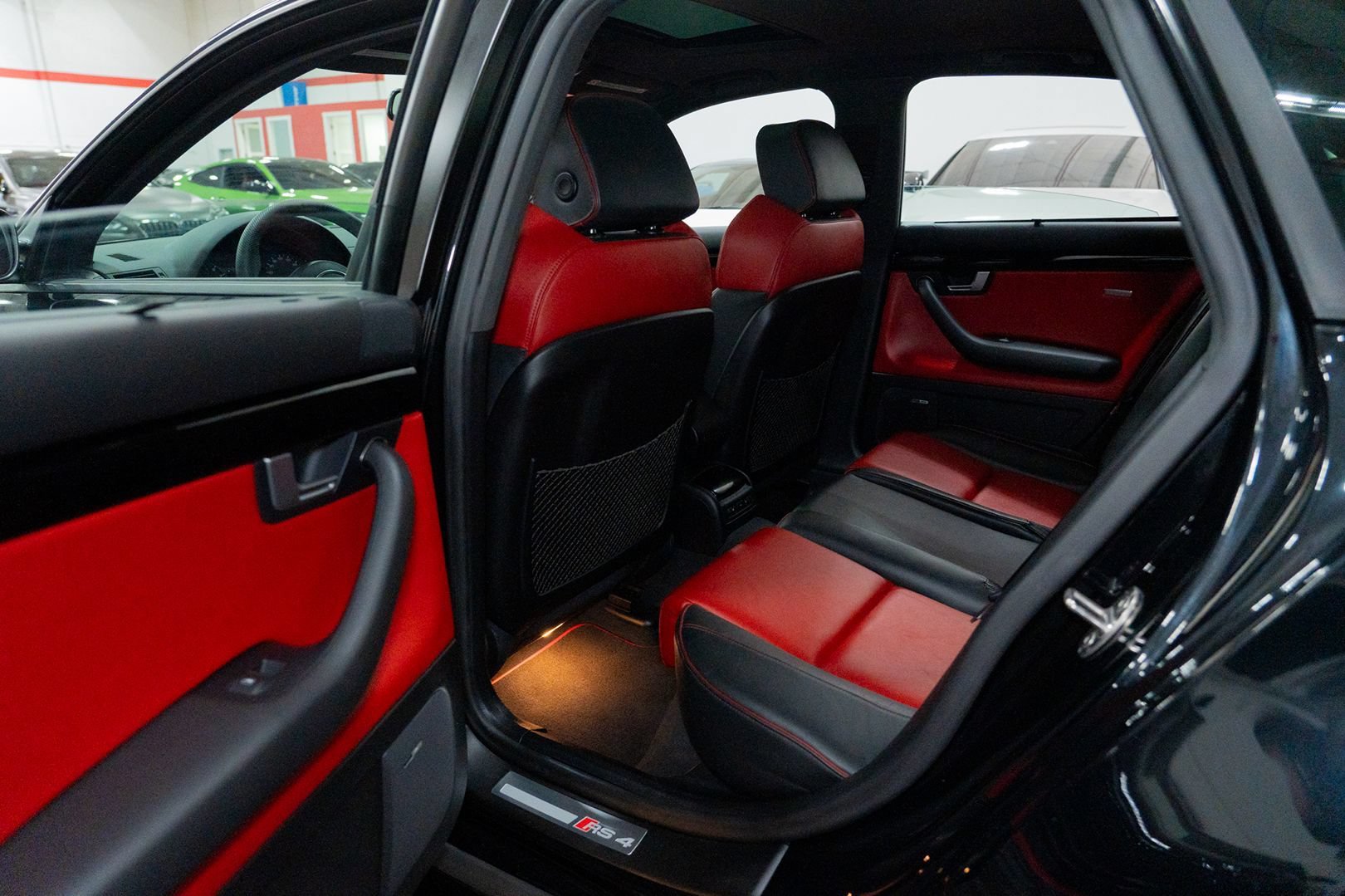 Used 2008 Audi RS 4 Sedan AWD/4WD image 32