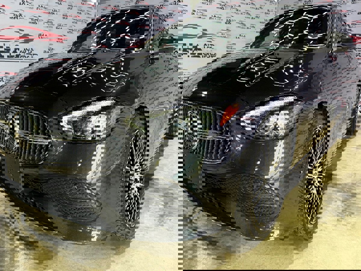 Used 2023 Mercedes-Benz C 300 4MATIC Sedan w/ Exclusive Trim Package image 17