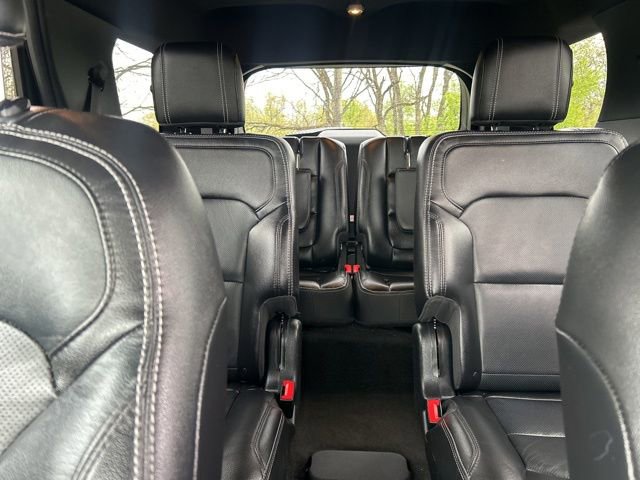 Used 2018 Ford Explorer Limited AWD/4WD image 29