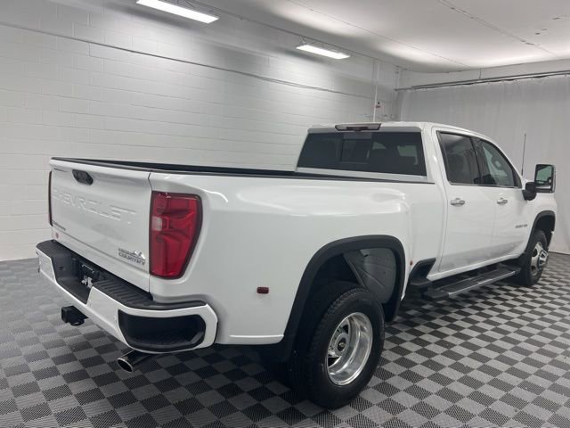 Used 2023 Chevrolet Silverado 3500 High Country w/ Technology Package image 5