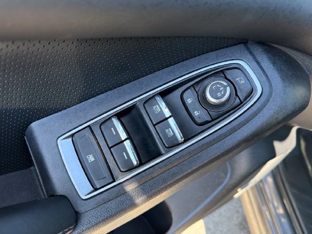 Used 2023 Subaru Ascent Limited w/ Technology Package AWD/4WD image 17