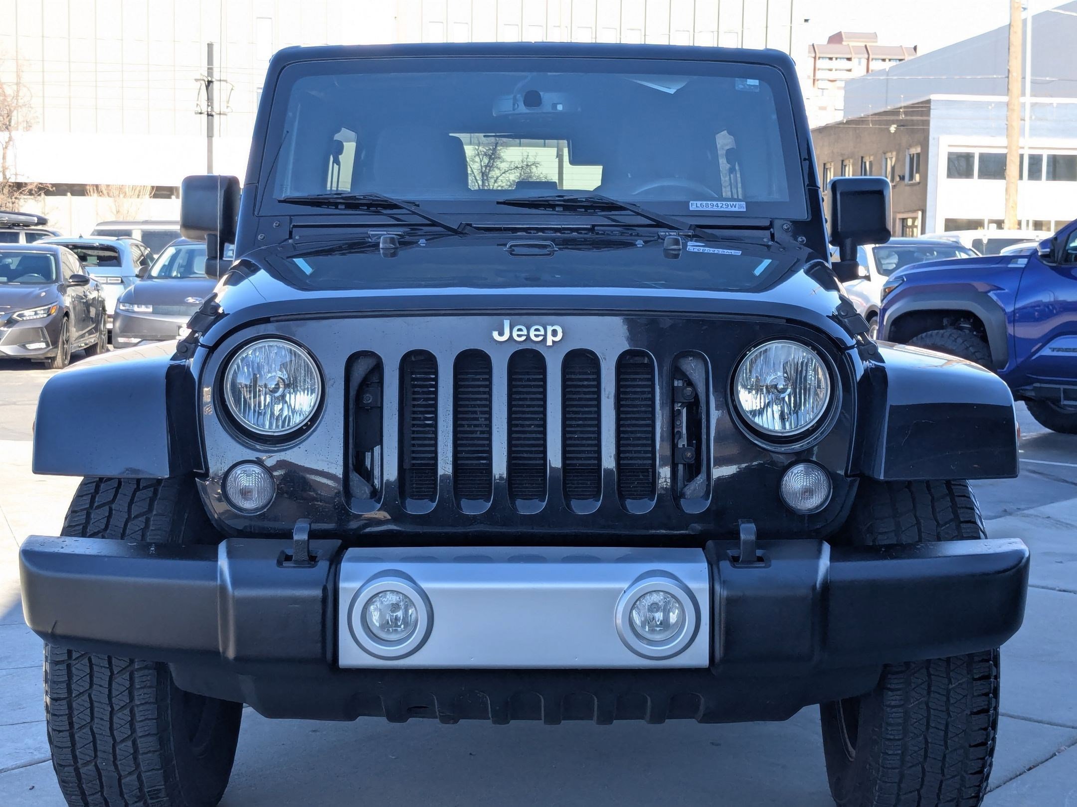 Used 2015 Jeep Wrangler Unlimited Sahara w/ Connectivity Group image 10