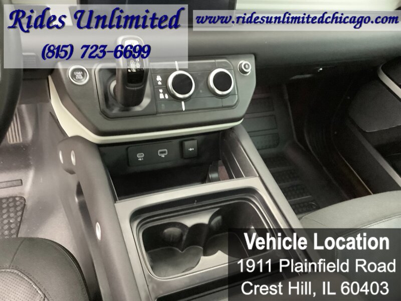 Used 2020 Land Rover Defender 110 SE AWD/4WD image 22