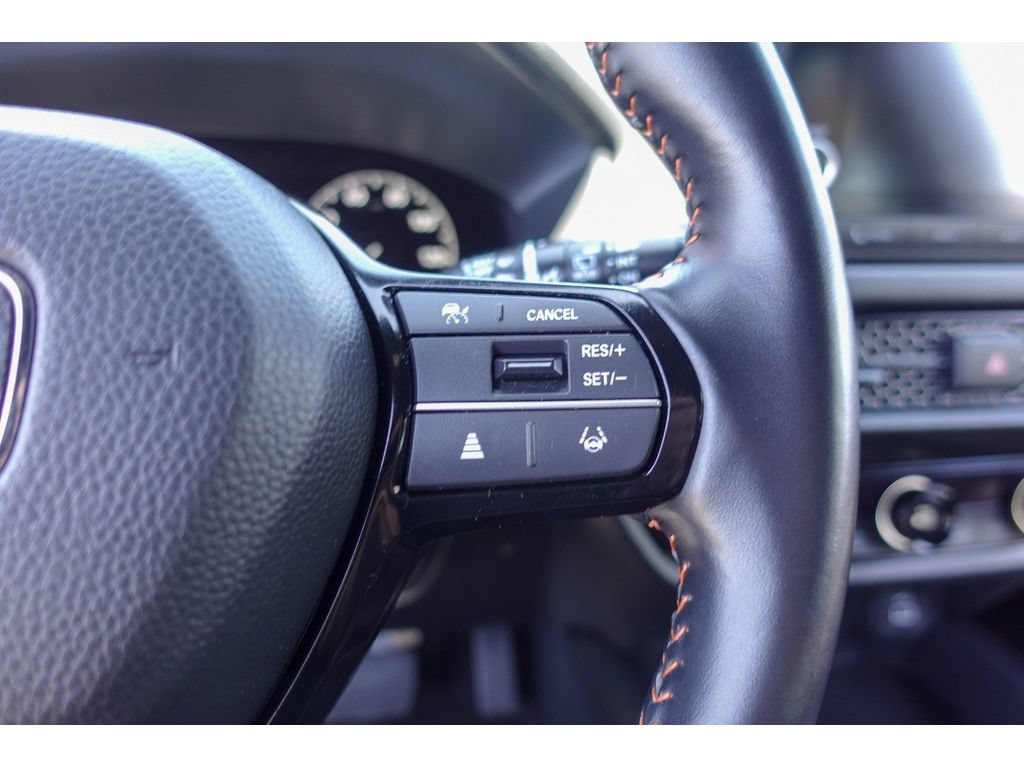 Used 2025 Honda HR-V Sport image 14