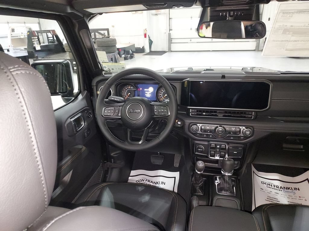New 2026 Jeep Gladiator Sport AWD/4WD image 16