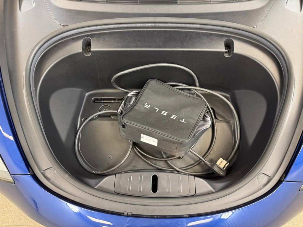 Used 2020 Tesla Model 3 Standard Range Plus image 29