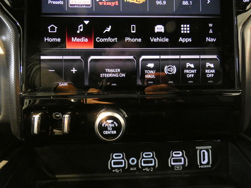 Used 2025 RAM 3500 Limited image 21
