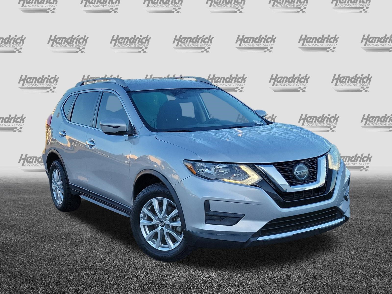 Used 2020 Nissan Rogue S w/ Special Edition Package FWD image 2