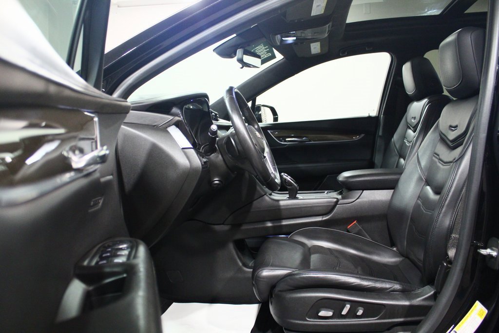 Used 2017 Cadillac XT5 Platinum image 19