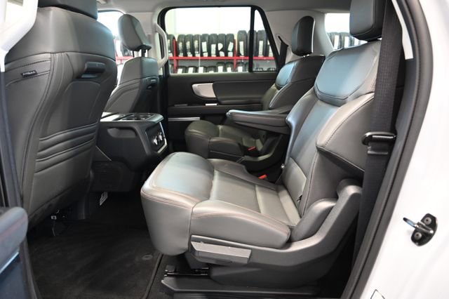 Used 2025 Ford Expedition Max Active AWD/4WD image 16