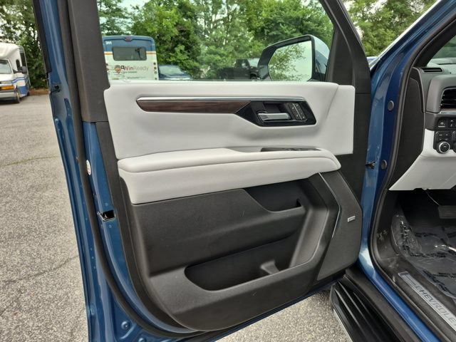 Certified 2025 Chevrolet Tahoe Premier AWD/4WD image 11