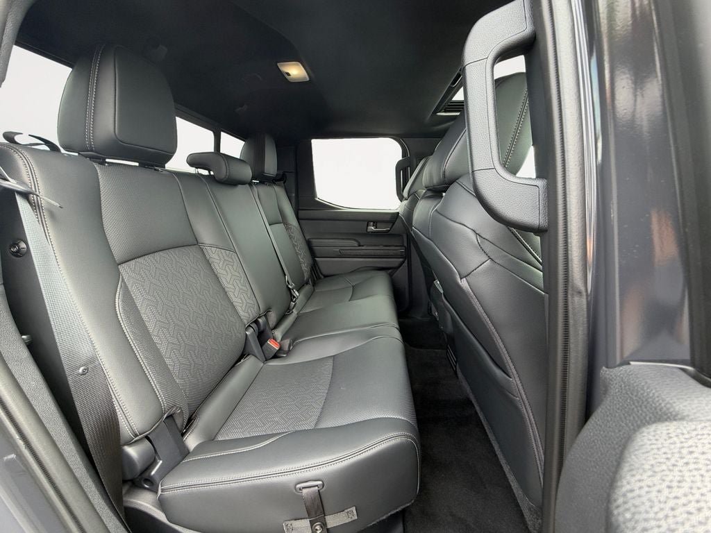 Used 2024 Toyota Tacoma Limited w/ Limited Package (LT) AWD/4WD image 23