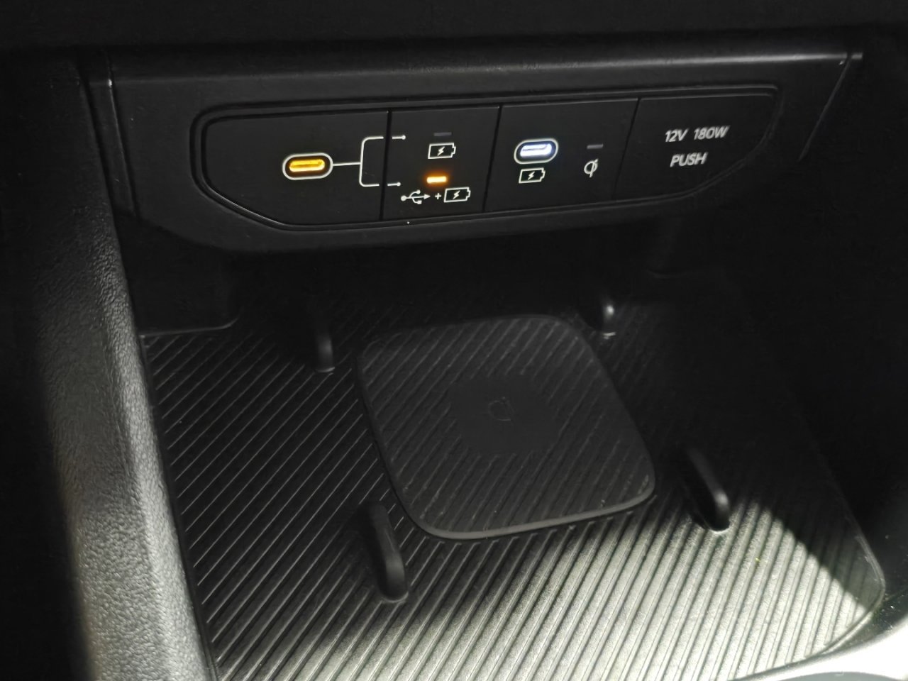 Used 2025 Kia K4 EX image 6