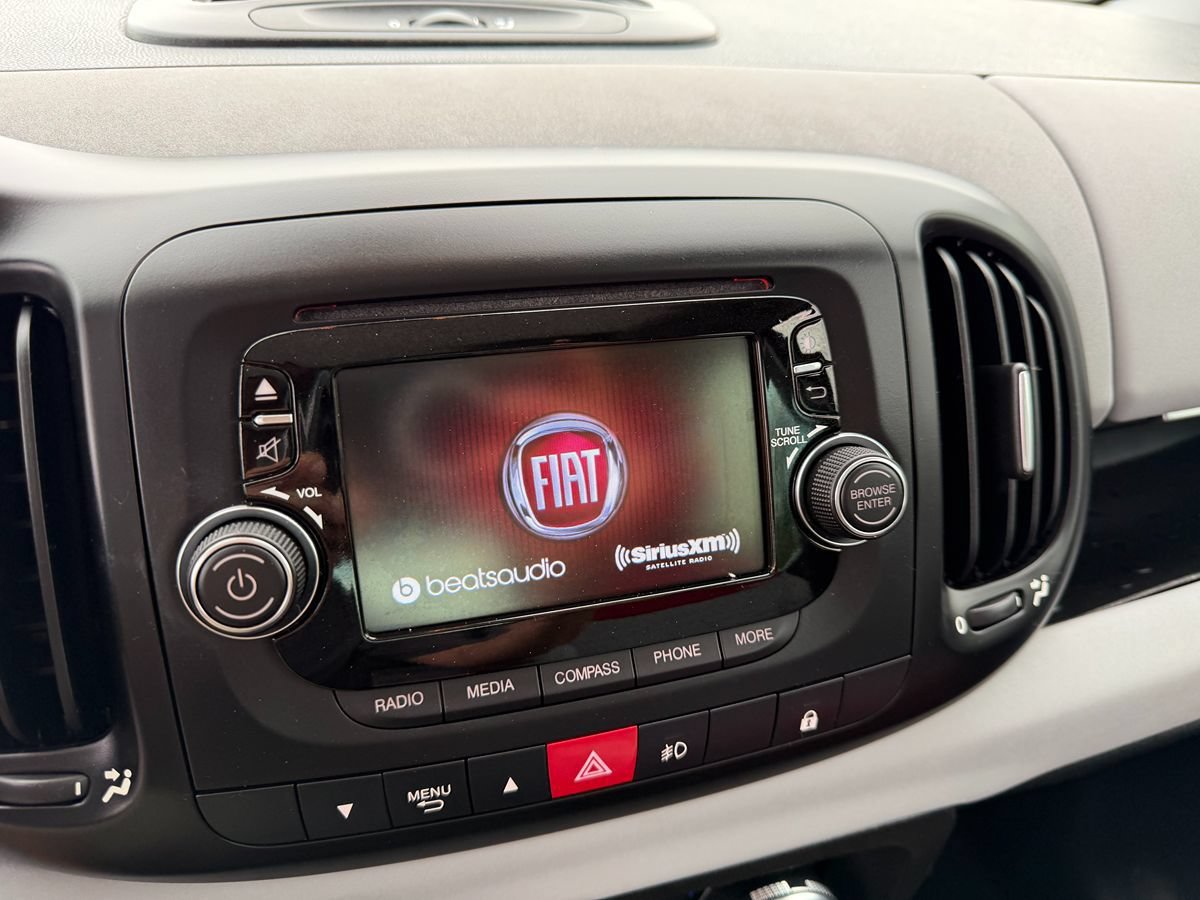 Used 2014 FIAT 500L Easy FWD image 12