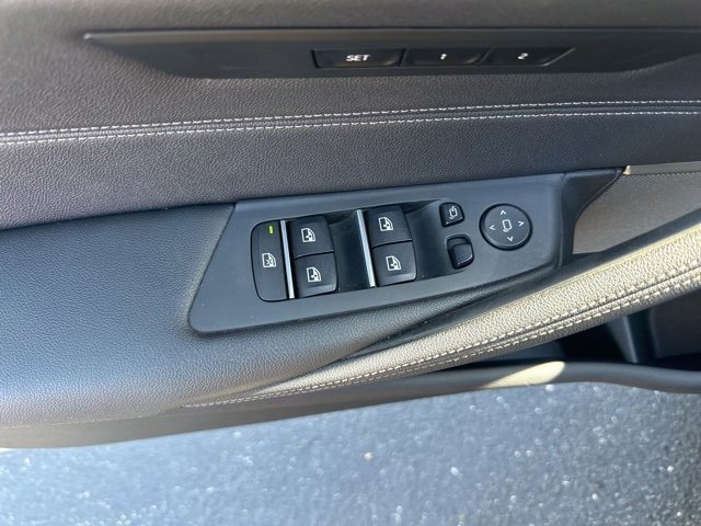 Used 2022 BMW 530i xDrive w/ Premium Package image 16