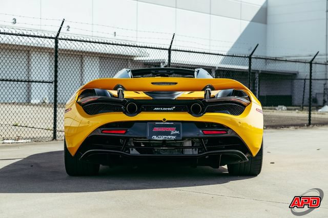 Used 2020 McLaren 720S Performance RWD image 21