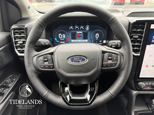 New 2026 Ford Ranger Lariat w/ Black Appearance Package image 16