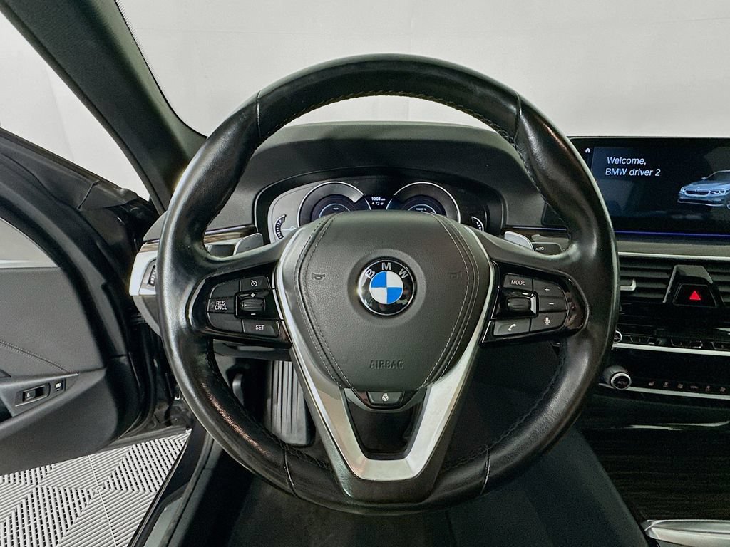 Used 2018 BMW 530e xDrive AWD/4WD image 16