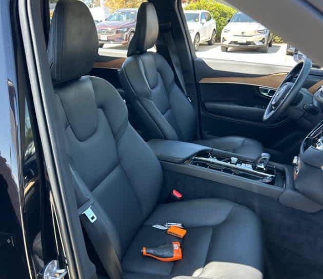 Used 2024 Volvo XC90 T8 Plus w/ Protection Package Premier AWD/4WD image 9