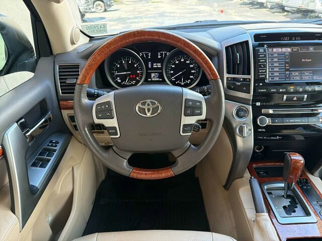 Used 2013 Toyota Land Cruiser AWD/4WD image 18