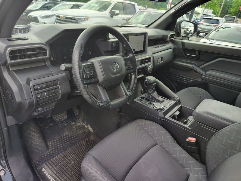 Used 2024 Toyota Tacoma SR w/ SR Upgrade Package AWD/4WD image 10
