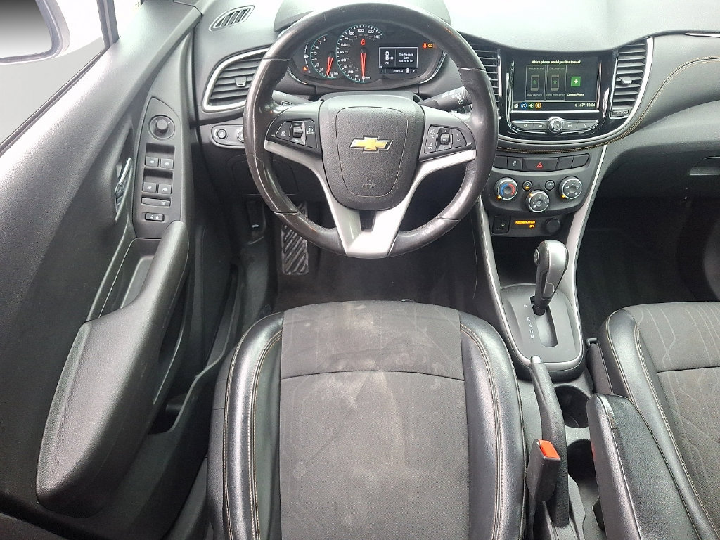 Used 2018 Chevrolet Trax LT w/ LT Convenience Package AWD/4WD image 11