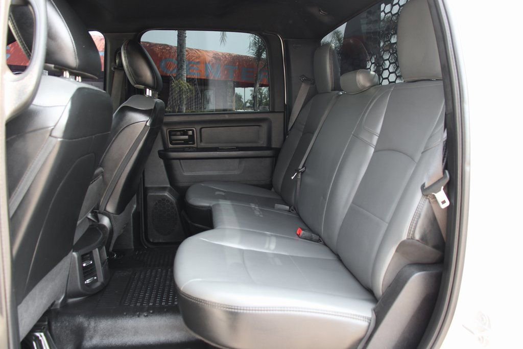 Used 2021 RAM 5500 Tradesman w/ Chrome Appearance Group image 33