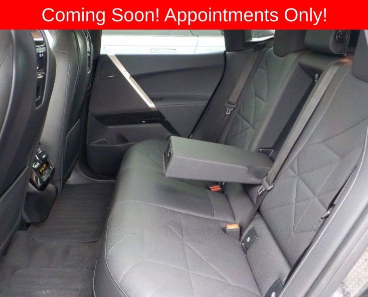 Used 2023 BMW iX xDrive50 w/ Sport Package AWD/4WD image 5