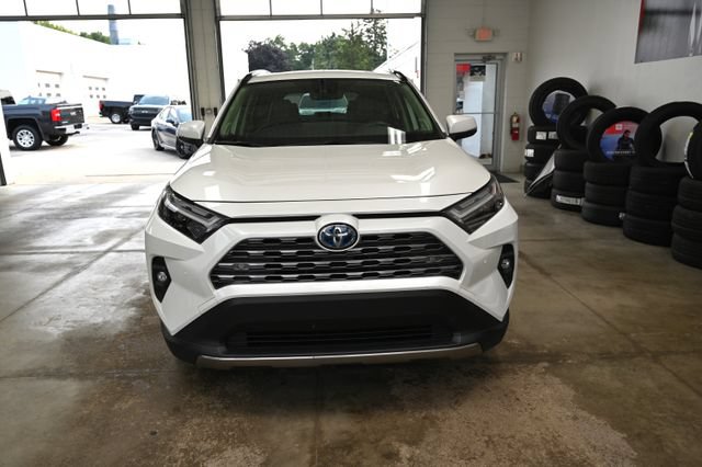 Used 2023 Toyota RAV4 Limited AWD/4WD image 2