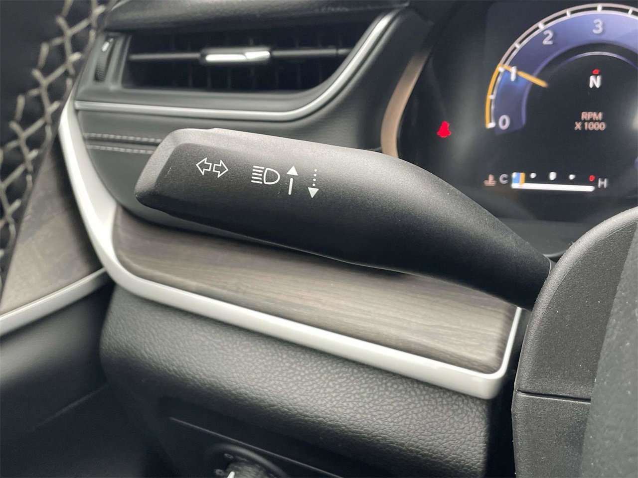 New 2025 Jeep Grand Cherokee L Limited image 37