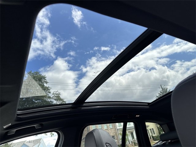 Used 2024 BMW X3 sDrive30i w/ Premium Package image 4