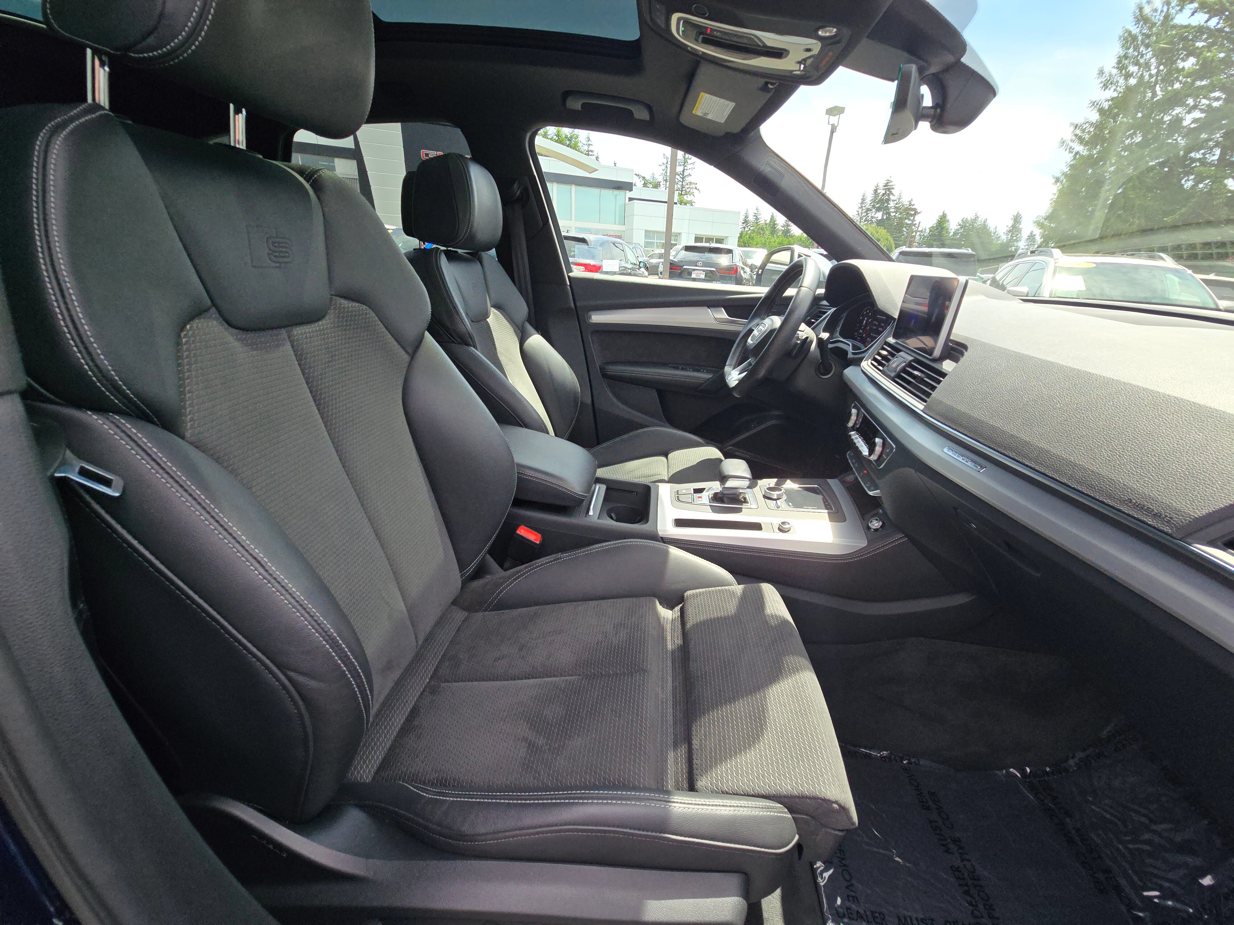 Used 2020 Audi SQ5 Premium Plus w/ Premium Plus Package AWD/4WD image 11