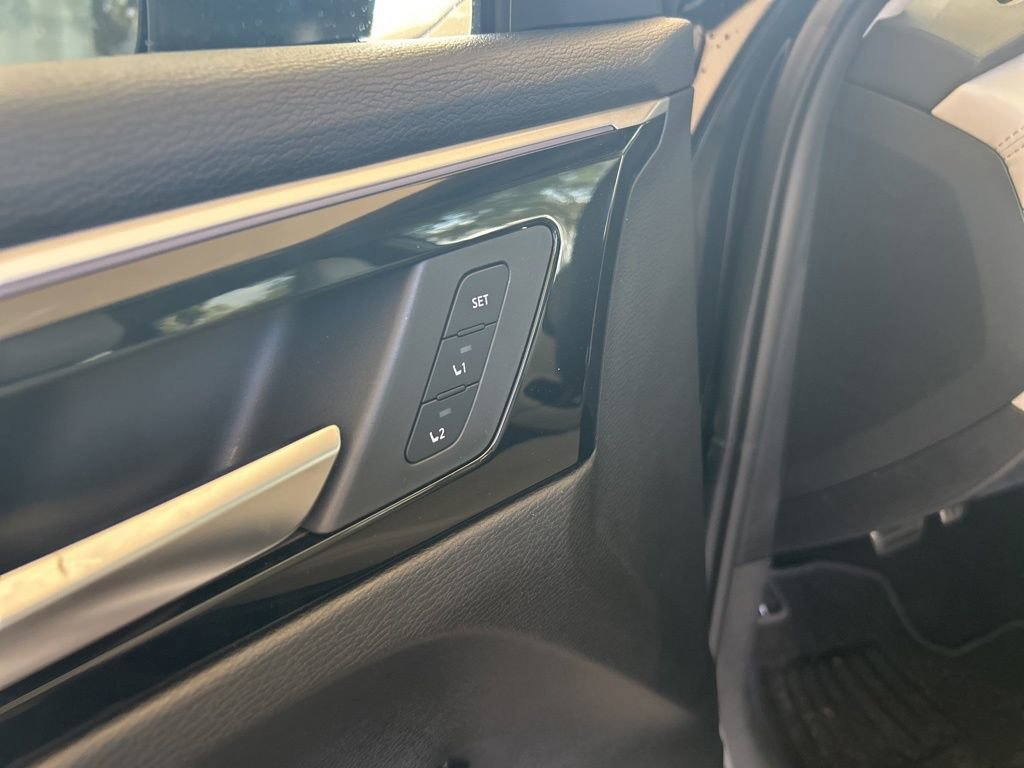 New 2025 Mitsubishi Outlander AWD image 40