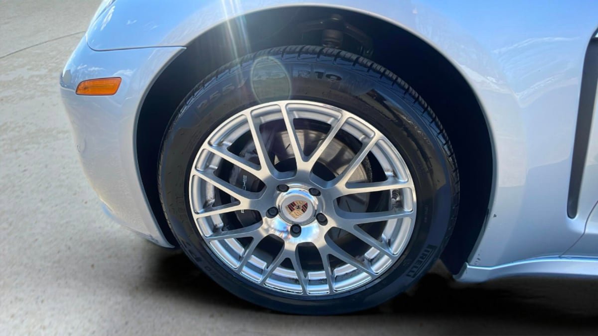 Used 2014 Porsche Panamera image 23