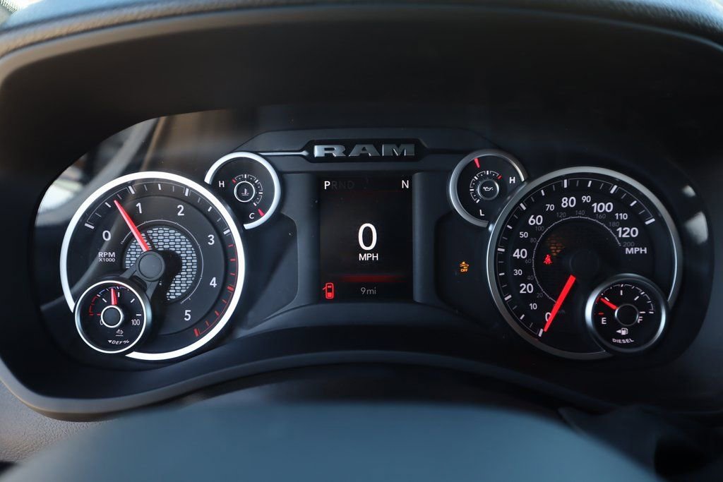 New 2026 RAM 2500 Tradesman AWD/4WD image 4