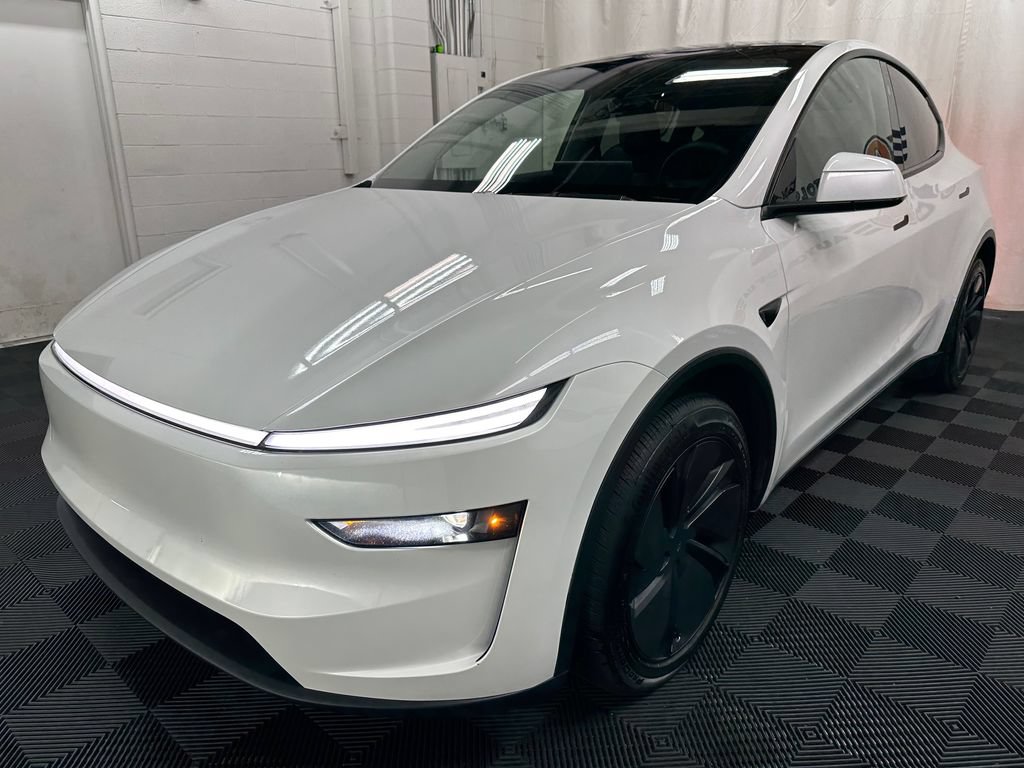 Used 2026 Tesla Model Y Long Range AWD/4WD image 4