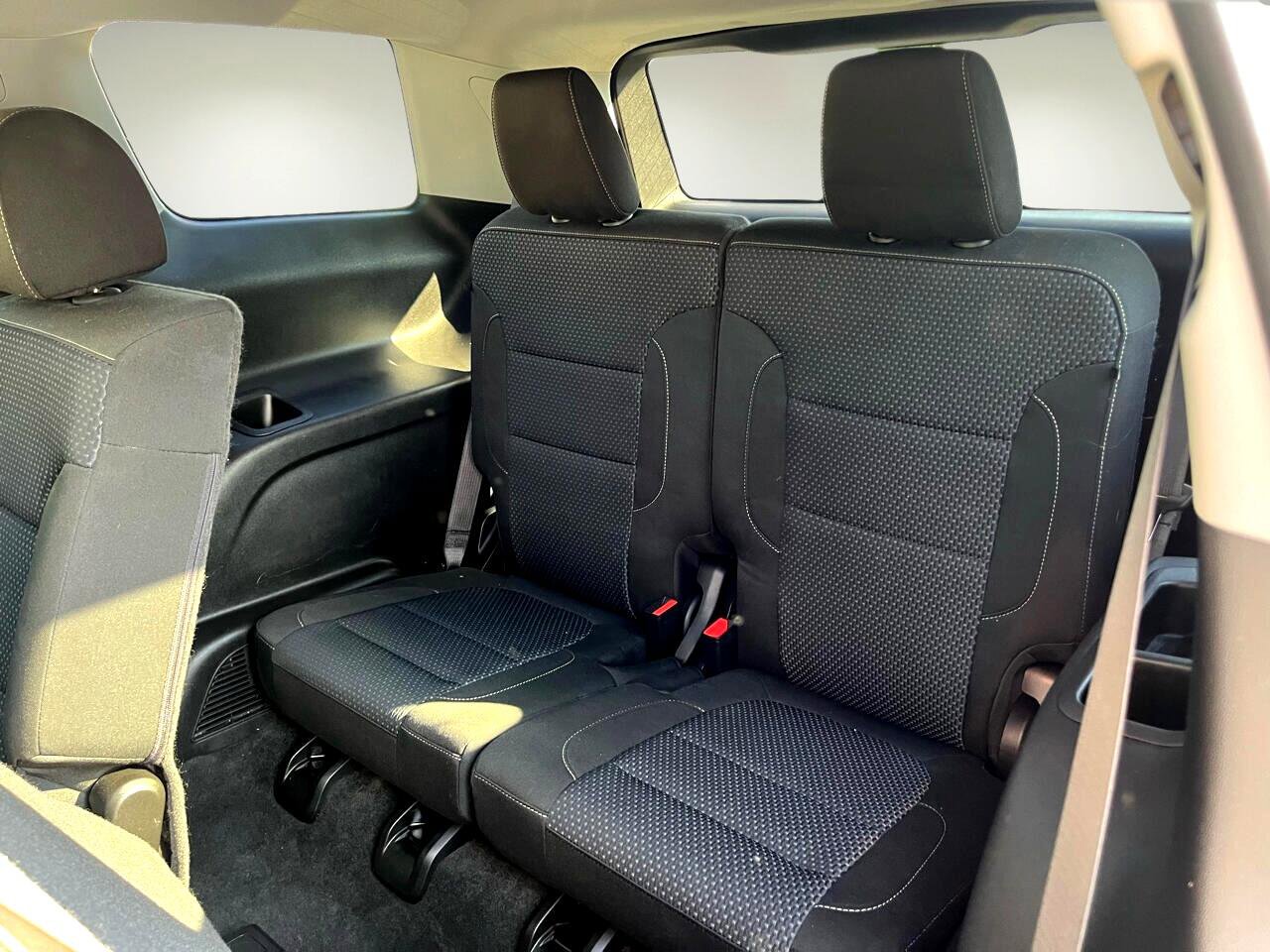 Used 2020 GMC Acadia SLE image 13