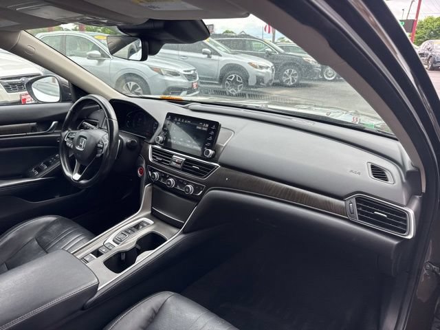Used 2018 Honda Accord Touring image 19