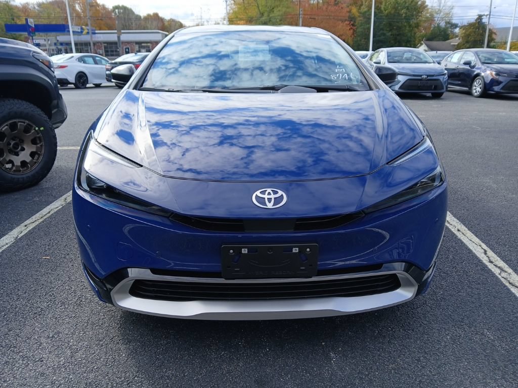 New 2026 Toyota Prius Plug-In Hybrid FWD image 11