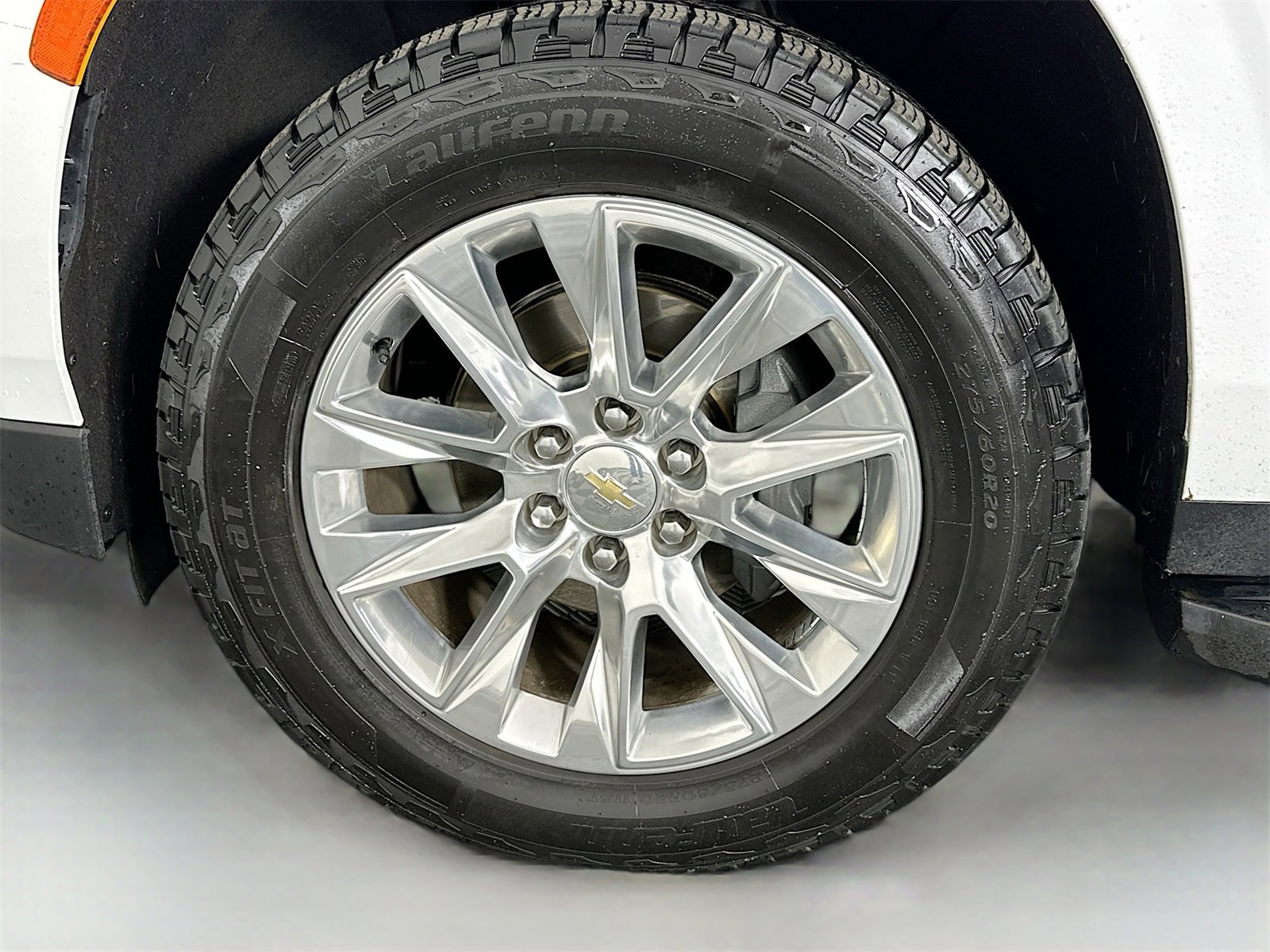 Used 2021 Chevrolet Suburban Premier w/ Premium Package image 34