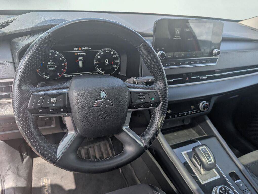 Used 2024 Mitsubishi Outlander SE AWD/4WD image 26